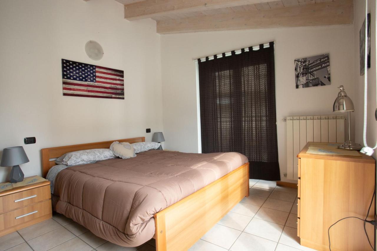 Casa Vacanze Valeria Сондрио Екстериор снимка