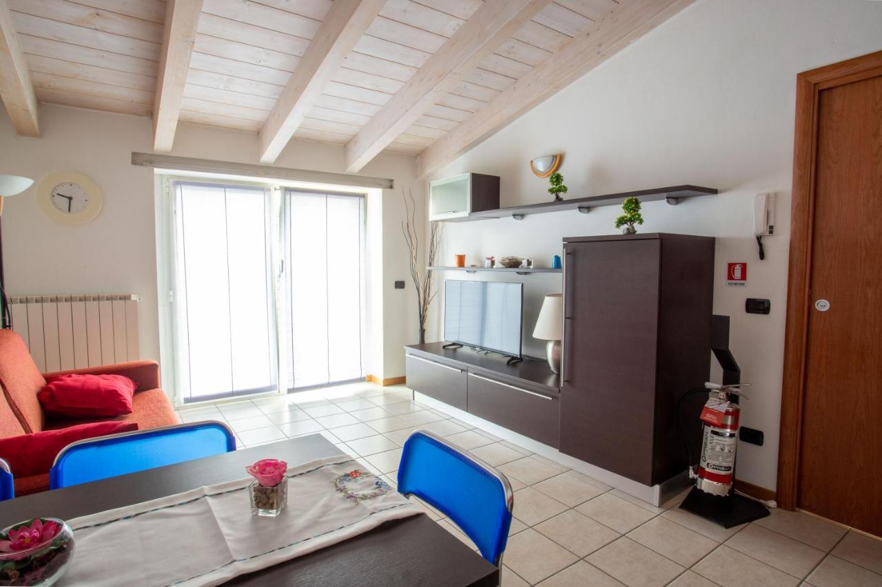 Casa Vacanze Valeria Сондрио Екстериор снимка